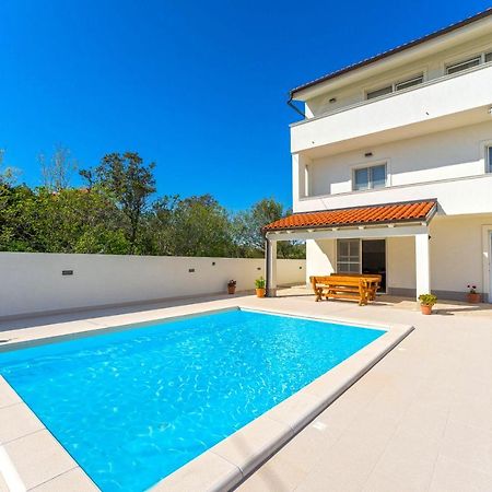 Villa Bianca - Apartment With Private Pool Привлака Екстериор снимка