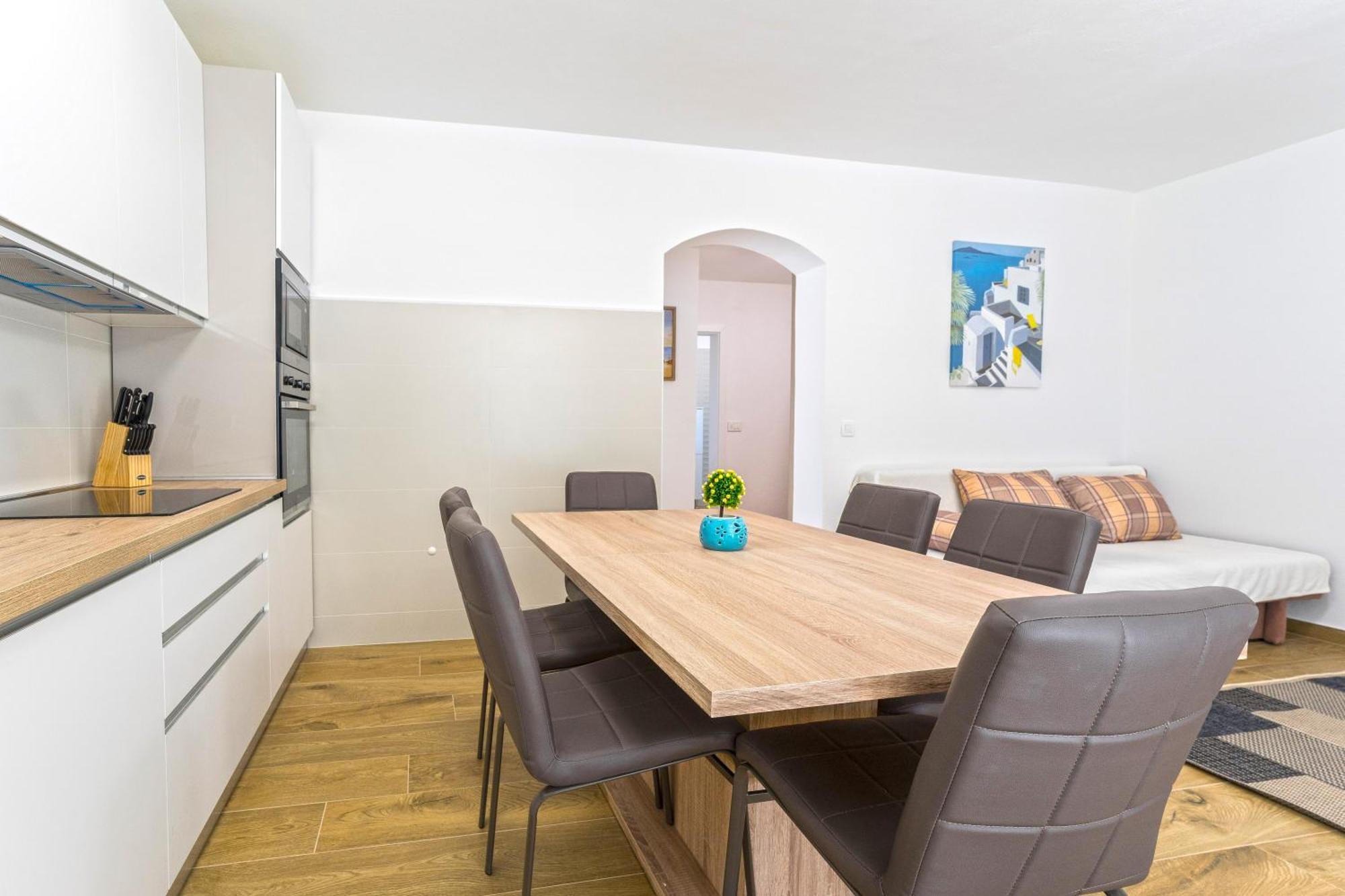 Villa Bianca - Apartment With Private Pool Привлака Екстериор снимка